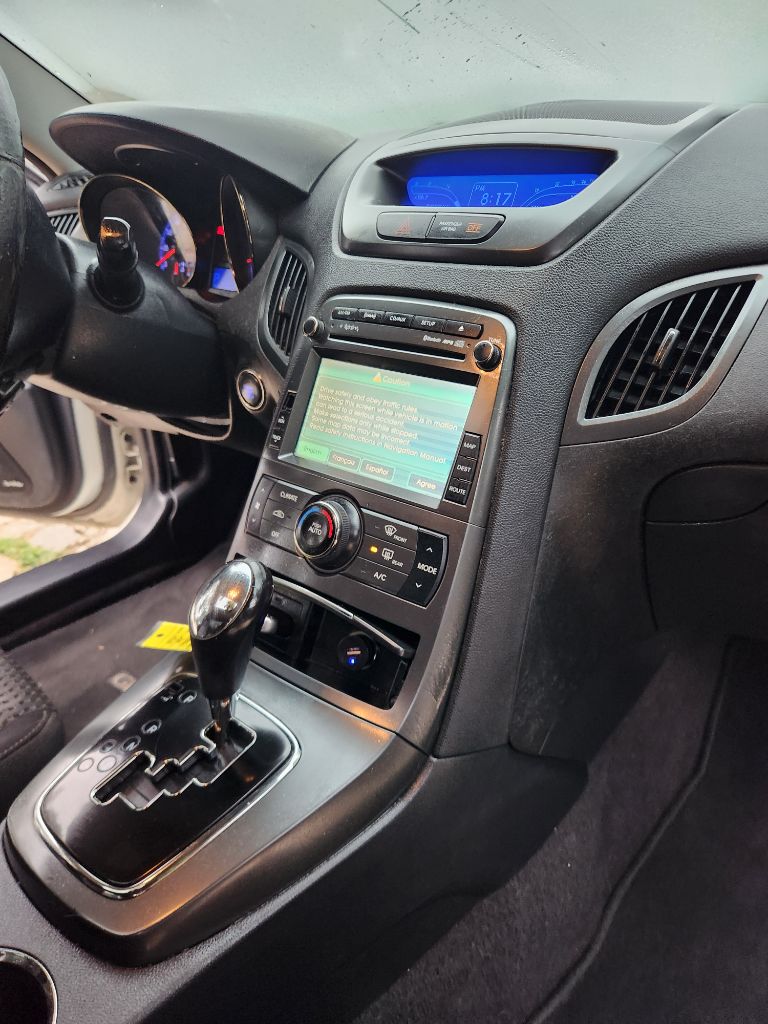 2012 Hyundai Genesis Coupe Premium - Photo 8