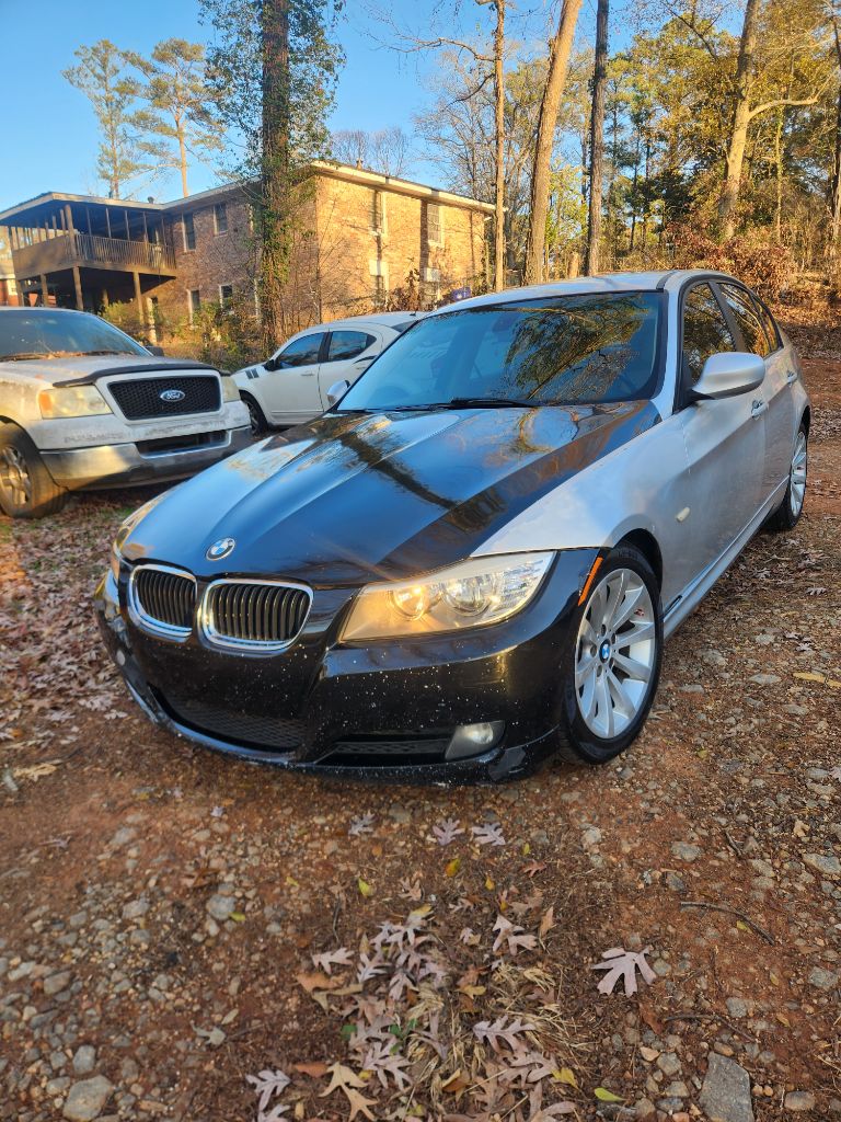 2011 BMW 3 Series 328i's photo
