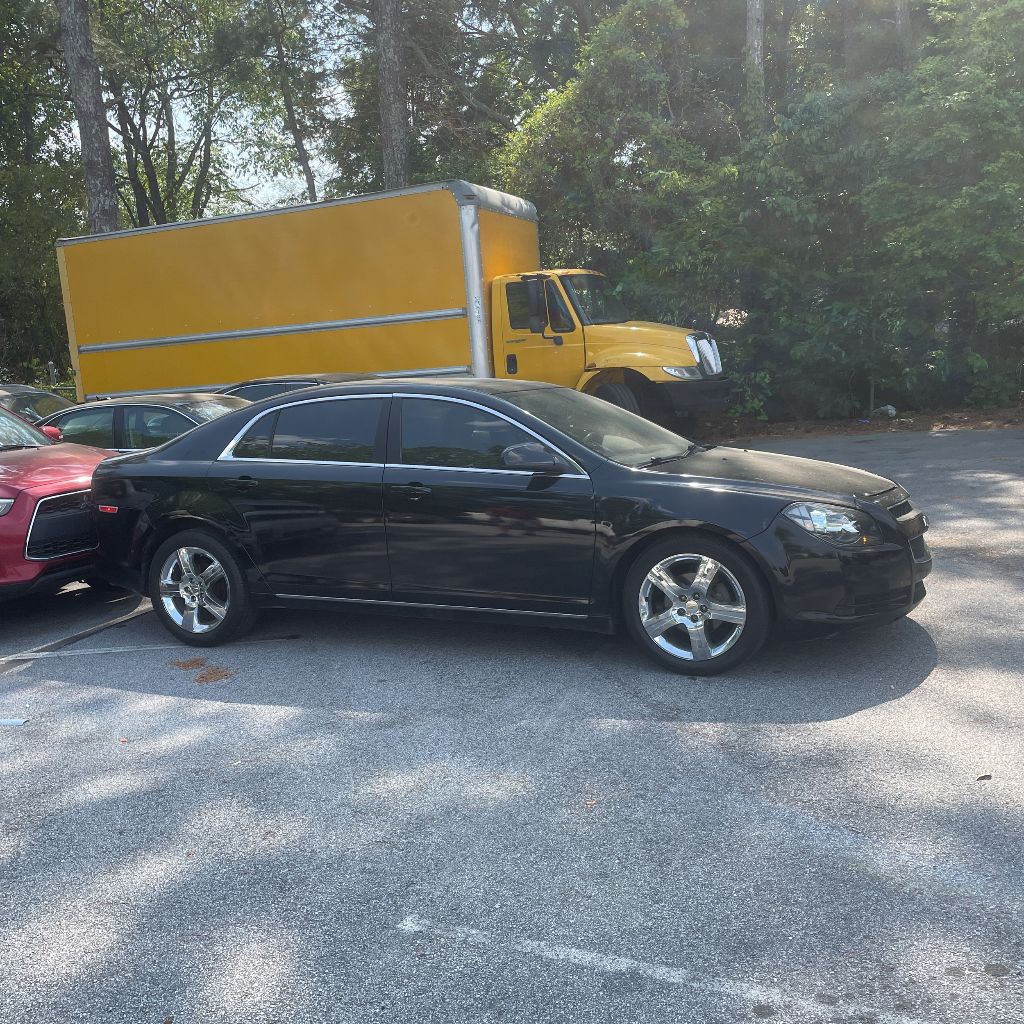 2011 Chevrolet Malibu 2LT - Photo 25