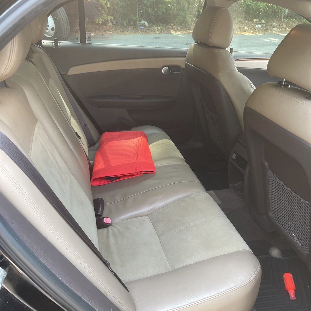 2011 Chevrolet Malibu 2LT - Photo 24