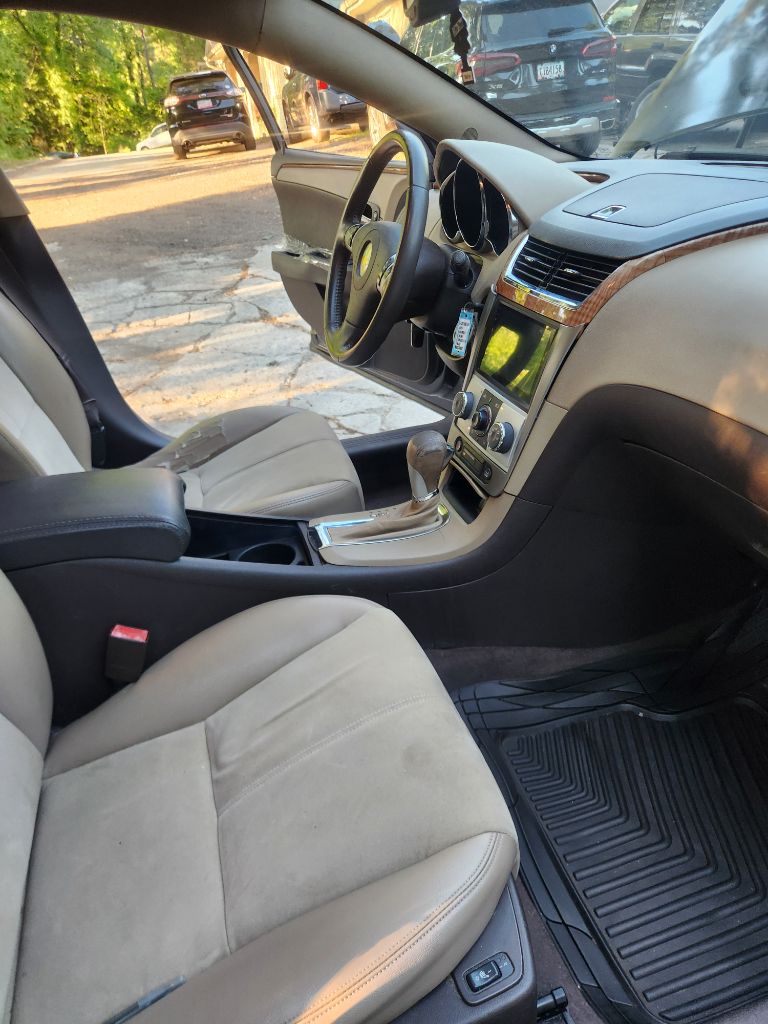 2011 Chevrolet Malibu 2LT - Photo 40