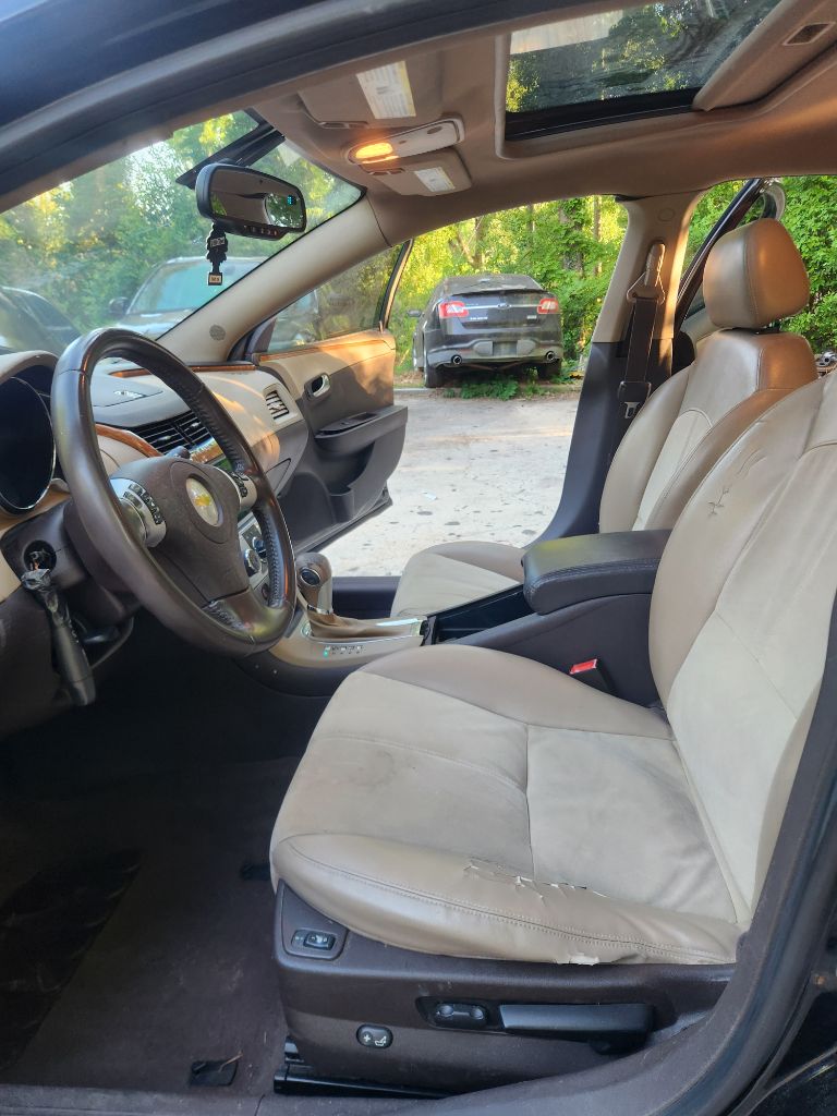 2011 Chevrolet Malibu 2LT - Photo 45