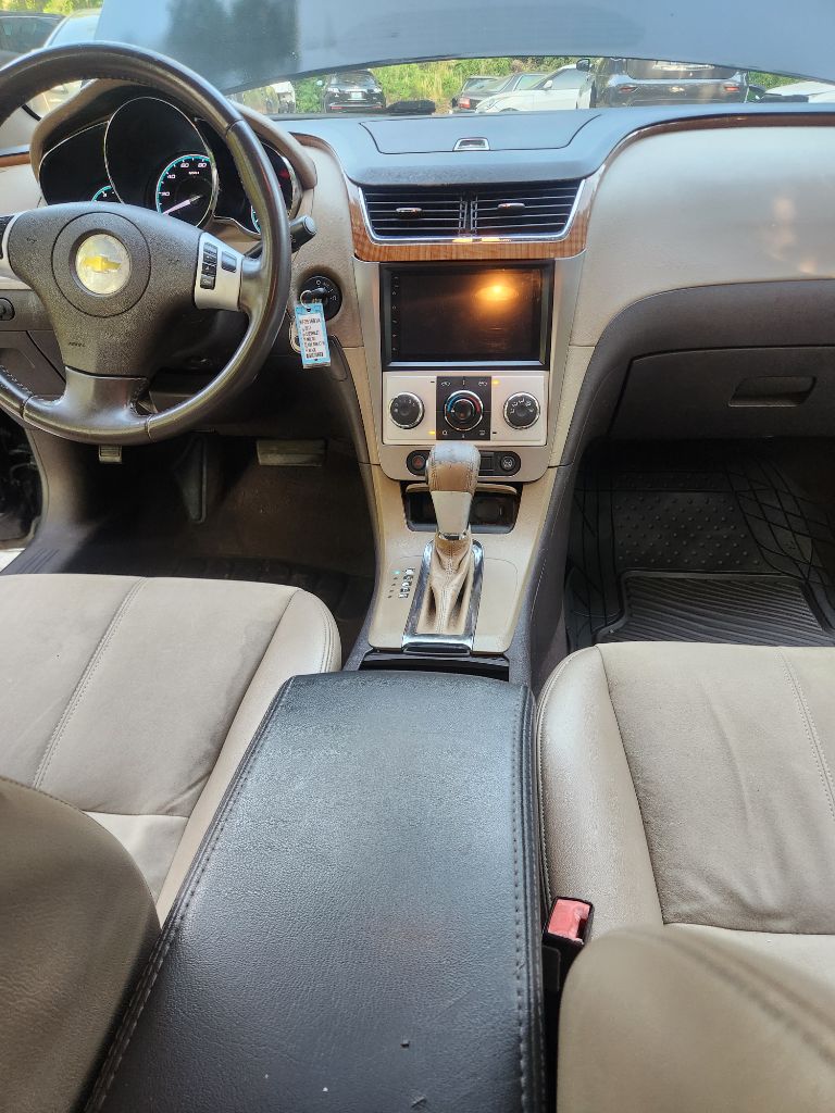 2011 Chevrolet Malibu 2LT - Photo 39