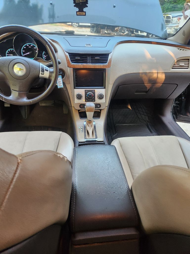 2011 Chevrolet Malibu 2LT - Photo 8