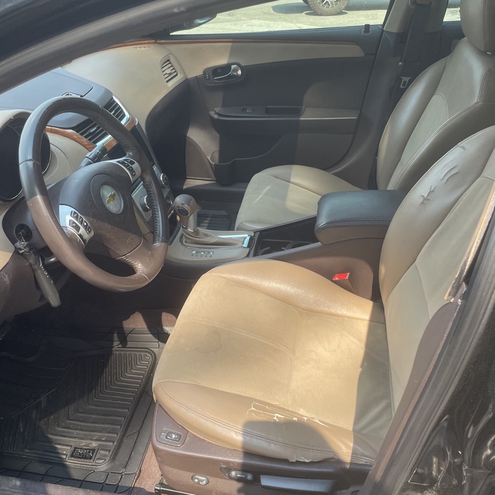 2011 Chevrolet Malibu 2LT - Photo 31